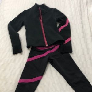Girls ice skating outfit. 2 pieces. Jacket and pants size xxs.